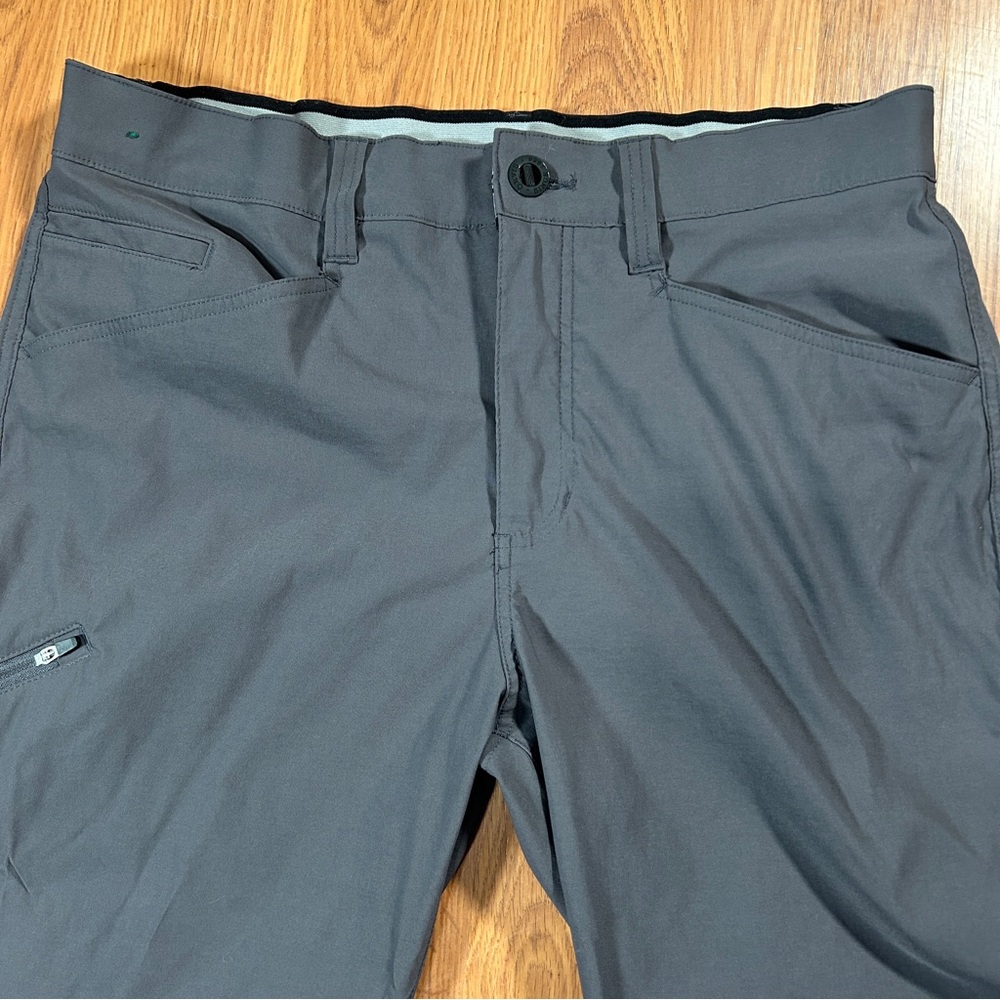 Orvis Pants Mens 34x30 Gray Nylon Stretch Chino Golf Travel Casual Flat Front
